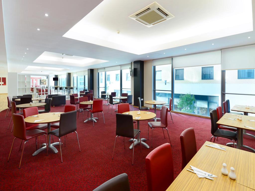 Ramada Encore Milton Keynes Exterior photo