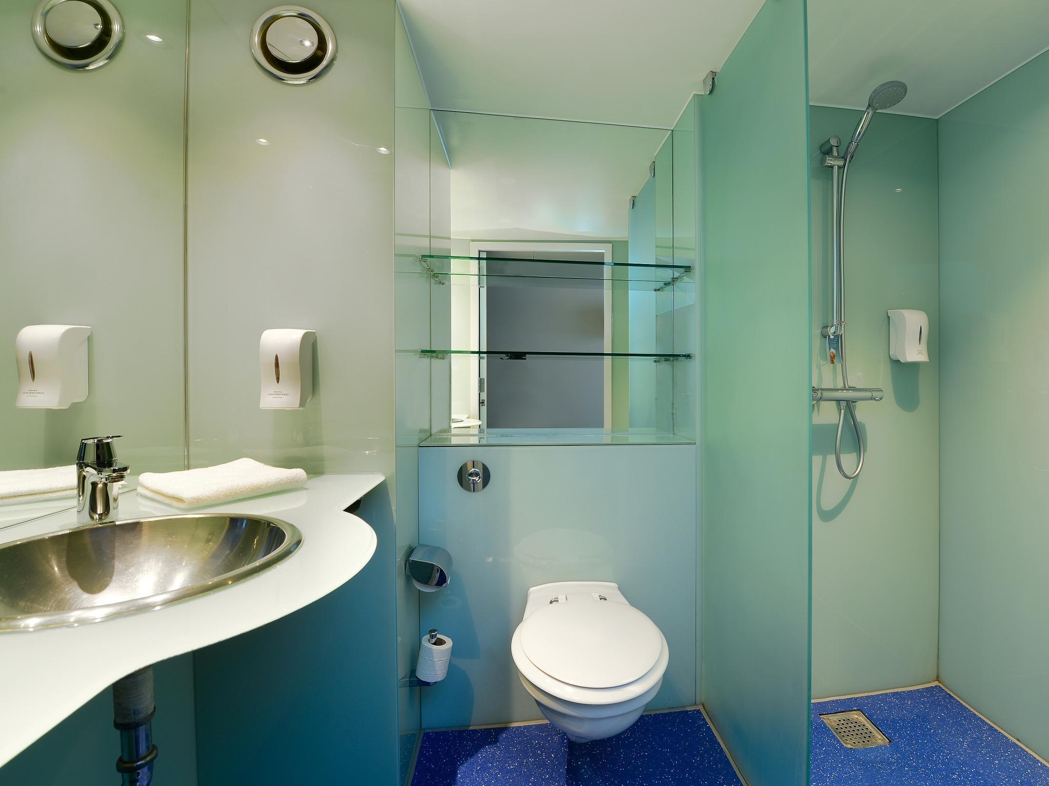 Ramada Encore Milton Keynes Exterior photo