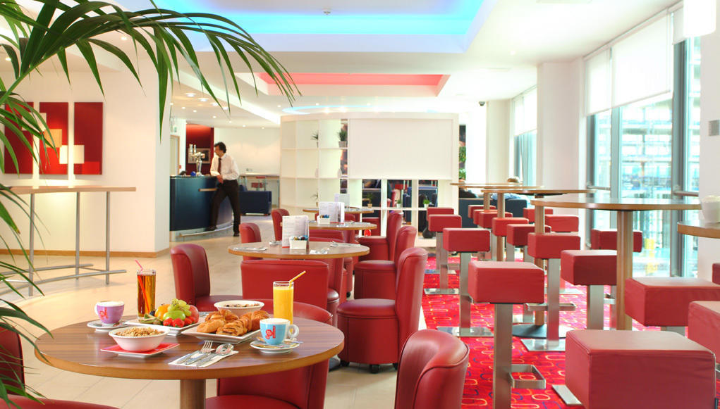 Ramada Encore Milton Keynes Restaurant photo